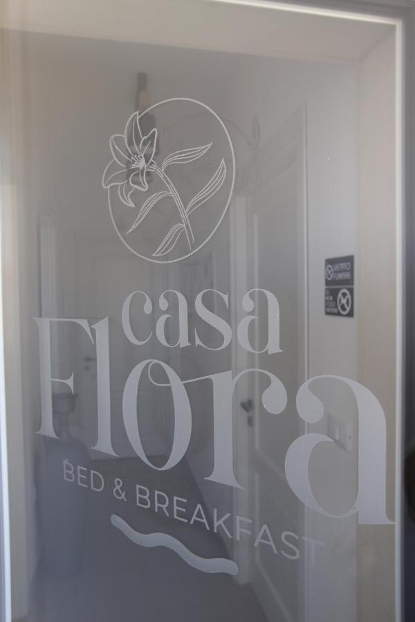 Casa Flora - Bed And Breakfast Торре-Сан-Джованни-Удженто Экстерьер фото