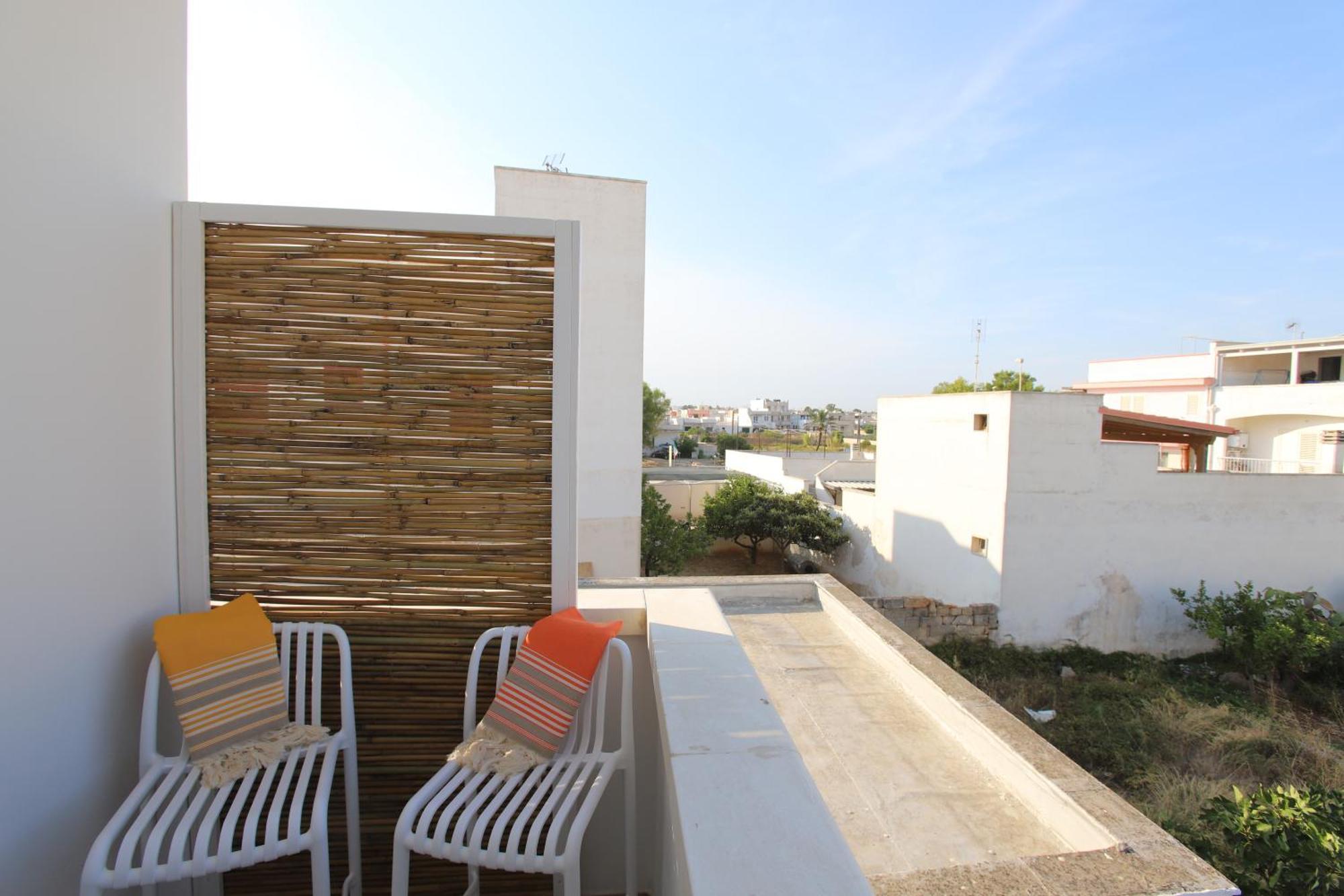 Casa Flora - Bed And Breakfast Торре-Сан-Джованни-Удженто Экстерьер фото